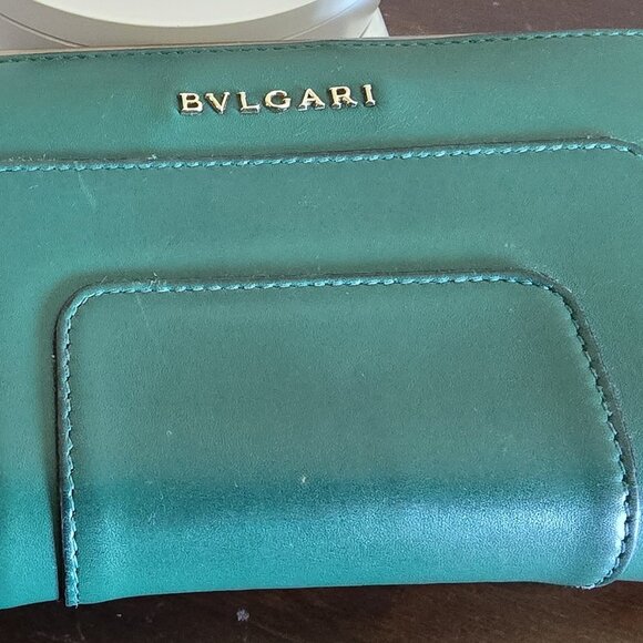 Bvlgari Green Leather Serpenti Forever Zip Around Wallet ~ EUC w/Original Box - Picture 7 of 8